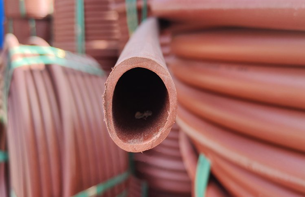 和田电力行业使用的RPE阻燃穿线管有哪些标准？